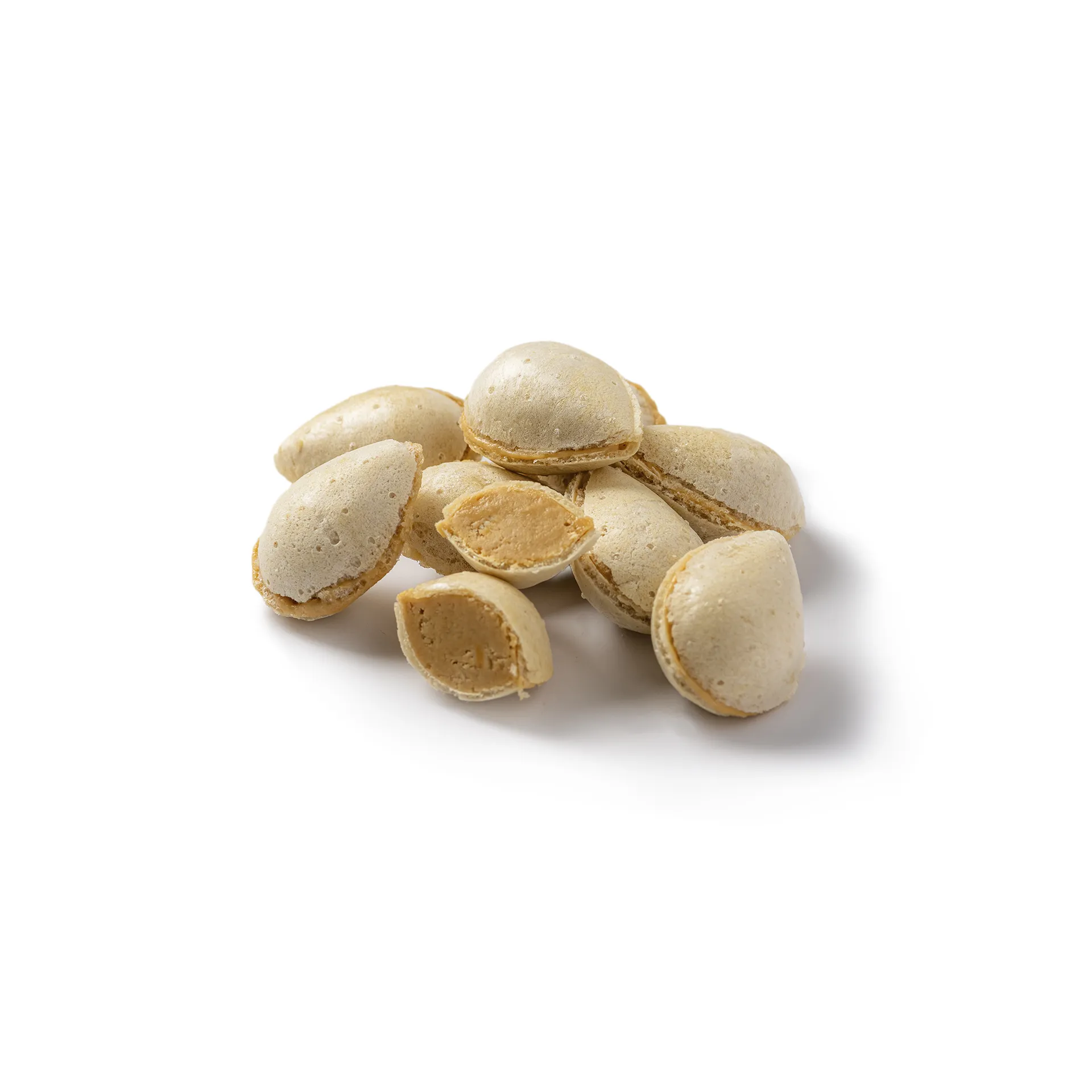 Almendra rellena de turrón - Imagen 2